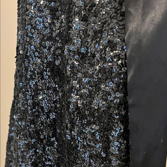 Source Unknown Black Sequin Cape - Picture 3 of 7